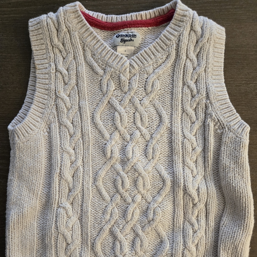 Toddler boys sweater vest cream colored from Oshkosh